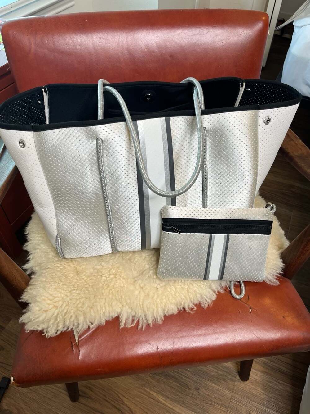 Haute Shore Greyson Shell Neoprene Tote Bag Matching Wristlet Pouch Lightweight